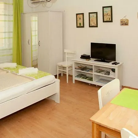 Studio Forum - * Zadar